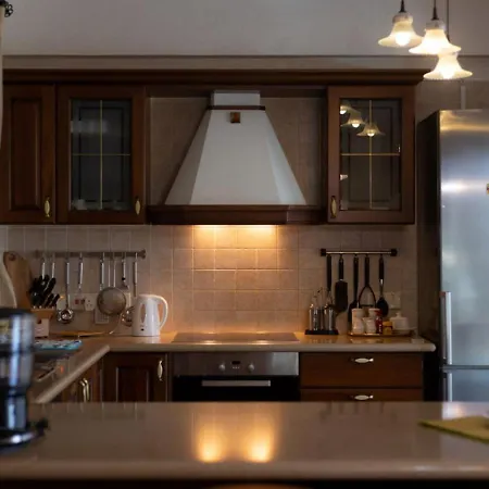 Casa de Férias Rafaela - Luxury 4br Retreat Near The Baths Of Aphrodite Polis