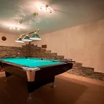 Rafaela - Luxury 4br Retreat Near The Baths Of Aphrodite *