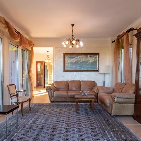 בית נופש Rafaela - Luxury 4br Retreat Near The Baths Of Aphrodite Polis