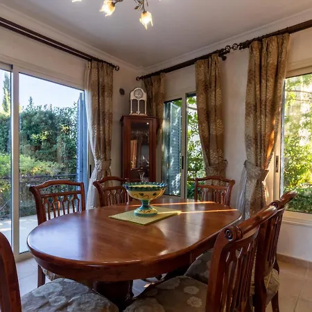 Rafaela - Luxury 4br Retreat Near The Baths Of Aphrodite בית נופש Polis