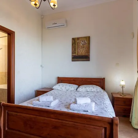 Rafaela - Luxury 4br Retreat Near The Baths Of Aphrodite בית נופש