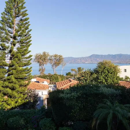 בית נופש Rafaela - Luxury 4br Retreat Near The Baths Of Aphrodite