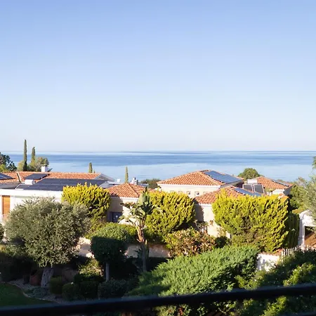 בית נופש Rafaela - Luxury 4br Retreat Near The Baths Of Aphrodite *