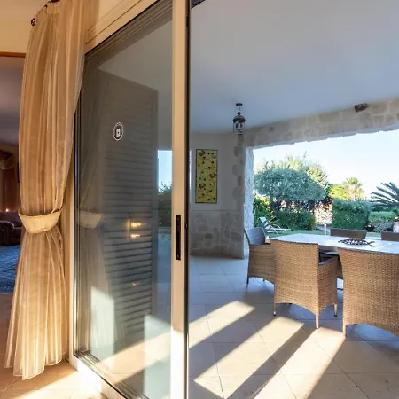בית נופש Rafaela - Luxury 4br Retreat Near The Baths Of Aphrodite