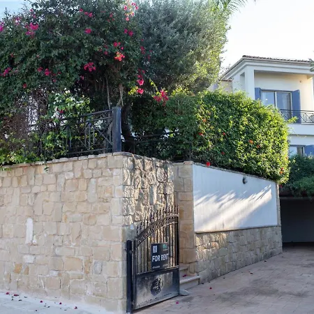 Rafaela - Luxury 4br Retreat Near The Baths Of Aphrodite בית נופש *