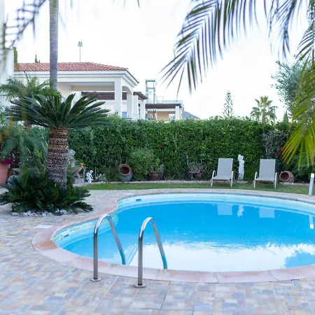 Rafaela - Luxury 4br Retreat Near The Baths Of Aphrodite *