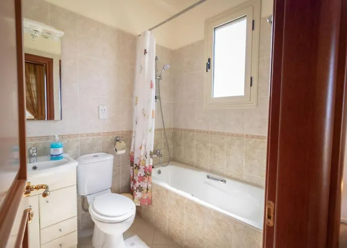 別荘 Rafaela - Luxury 4br Retreat Near The Baths Of Aphrodite *