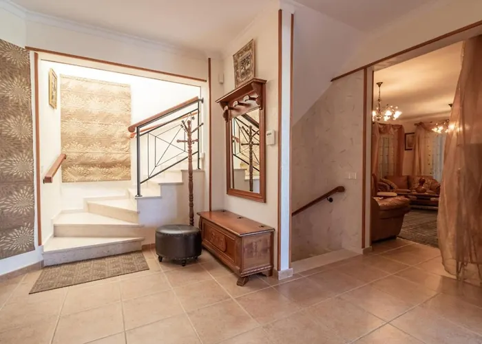 Rafaela - Luxury 4br Retreat Near The Baths Of Aphrodite 別荘 Polis