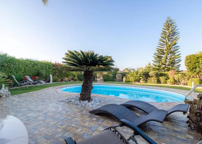 Rafaela - Luxury 4br Retreat Near The Baths Of Aphrodite 別荘 Polis